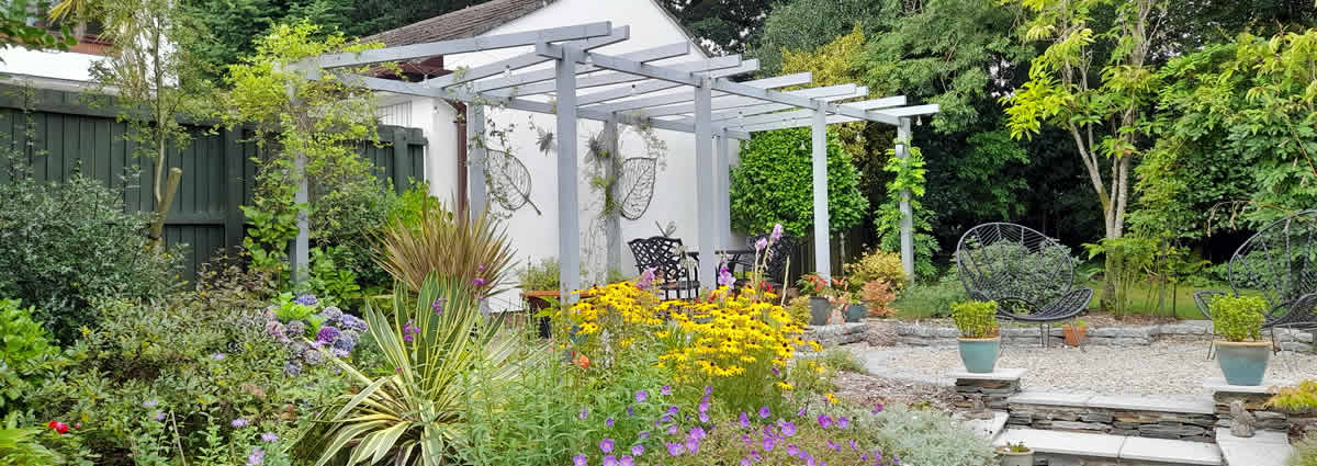 Landscaped and planted garden in Tavistock